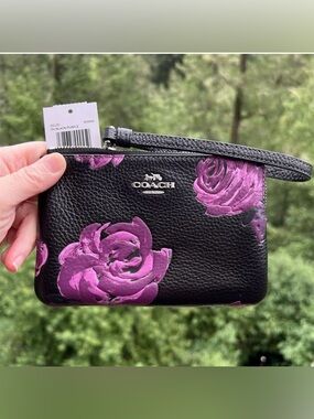 COACH Corner Zip Wristlet in Purple Rose Floral Print CCJ70 NWT AUTHENTIC